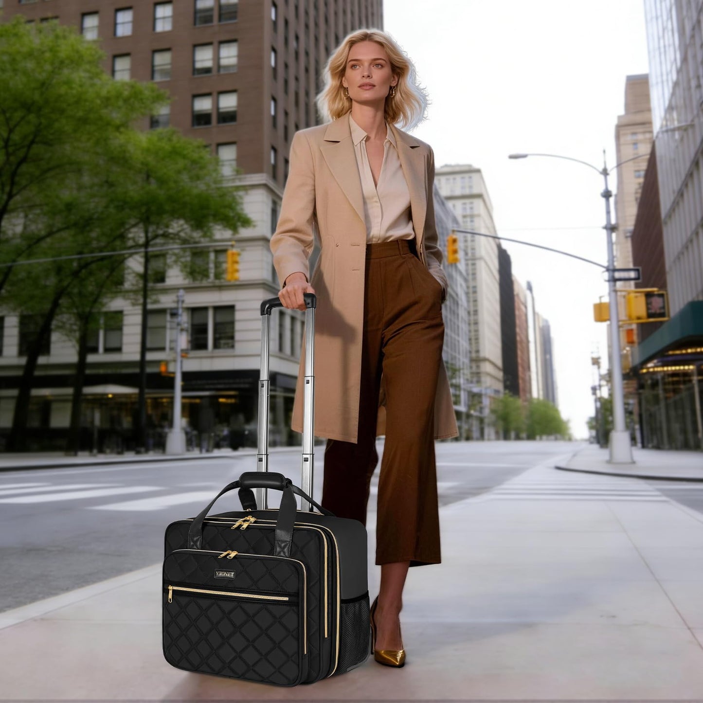 17.3 Inch Laptop Bag with Wheels Rolling