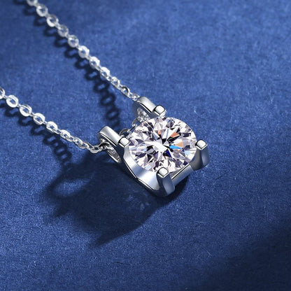 JSpearls' bull's head moissanite necklace One Carat