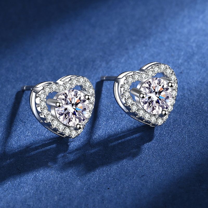 S925 Moissanite Heart Design Earrings